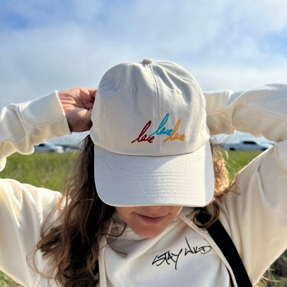 Love Hat featuring Ruben Rojas