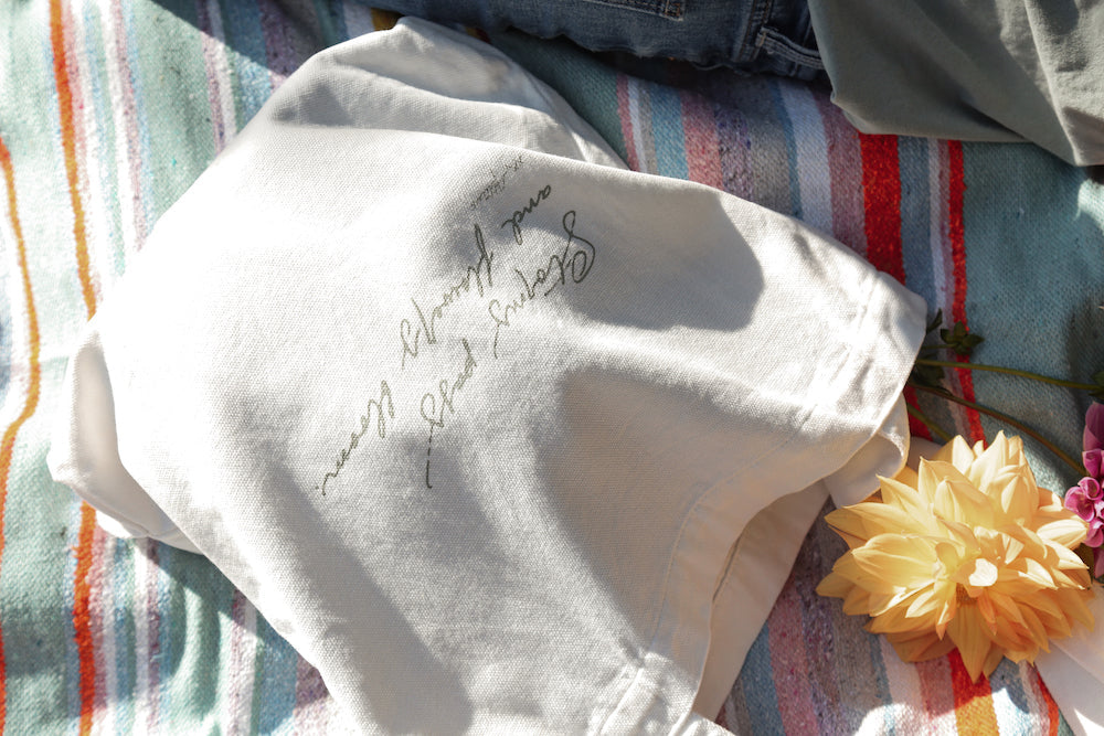LVOE Tote Lifestyle 2